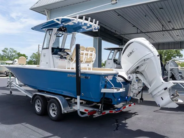 Slide: The Image of Sportsman Masters 247 Bay Boat 2026 - 42