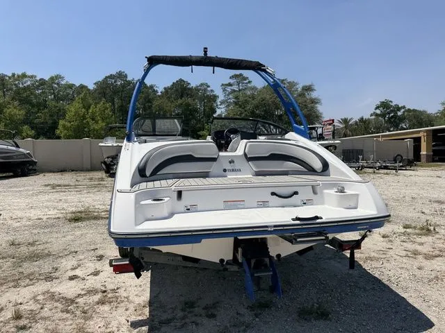 Slide: The Image of Yamaha AR195 2020 - 11