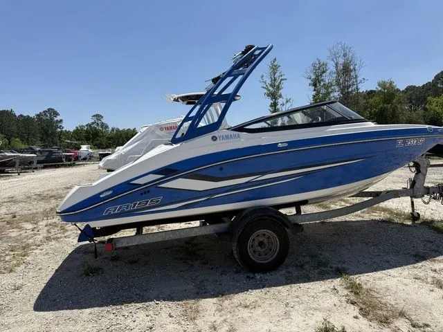 Slide: The Image of Yamaha AR195 2020 - 15