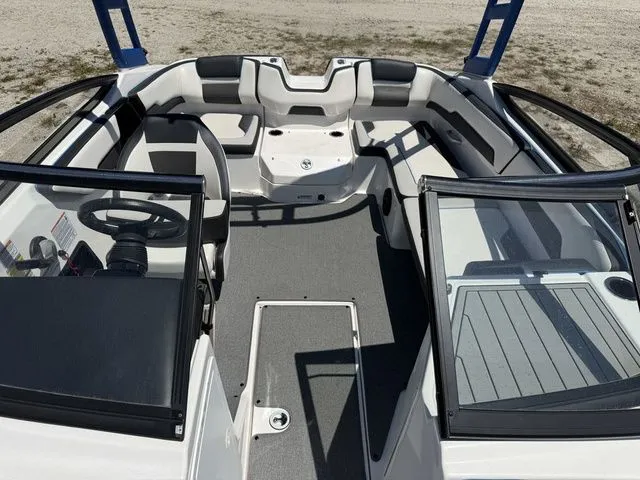 Slide: The Image of Yamaha AR195 2020 - 29