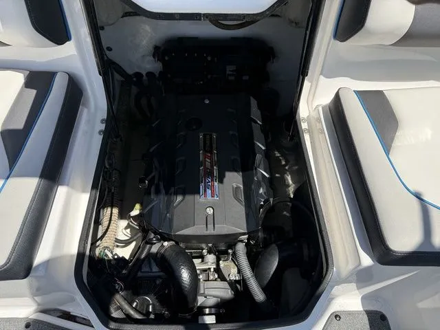 Slide: The Image of Yamaha AR195 2020 - 33