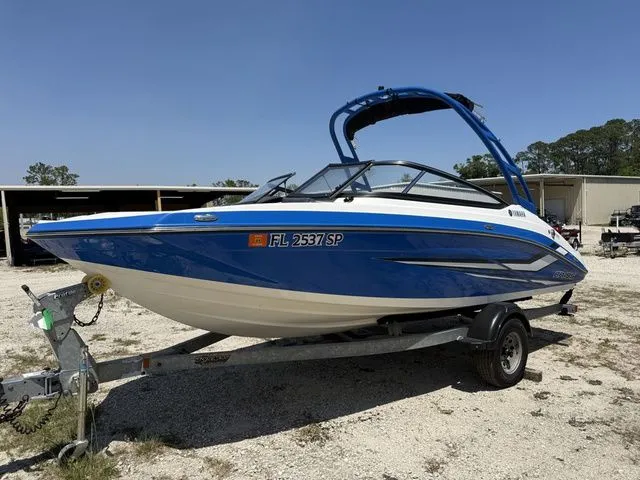 Slide: The Image of Yamaha AR195 2020 - 6