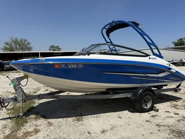 Slide: The Image of Yamaha AR195 2020 - 7