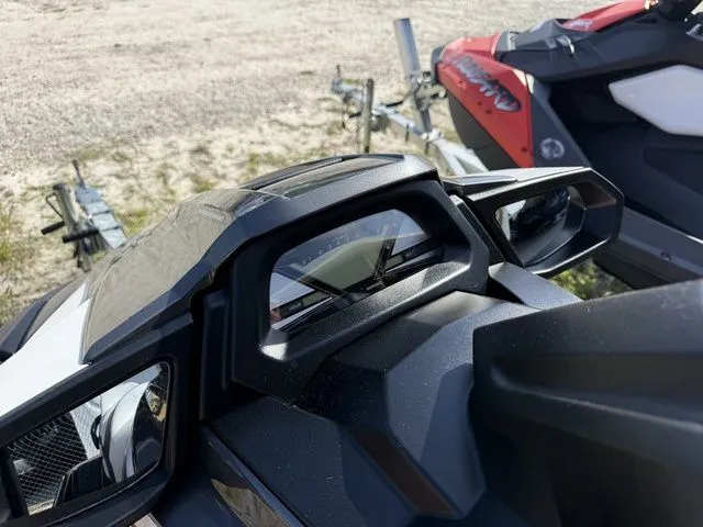 Slide: The Image of Yamaha VX Cruiser HO 2019 - 13