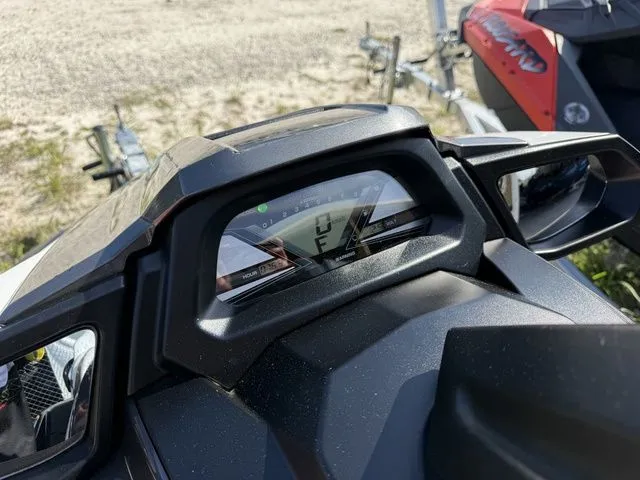 Slide: The Image of Yamaha VX Cruiser HO 2019 - 14