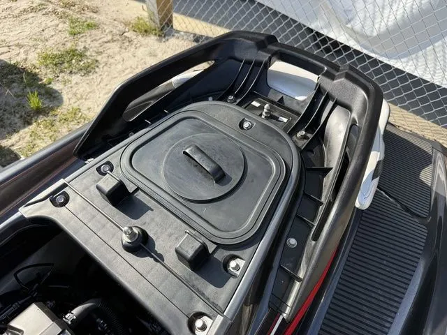 Slide: The Image of Yamaha VX Cruiser HO 2019 - 19