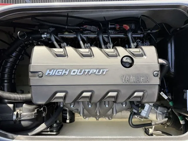 Slide: The Image of Yamaha VX Cruiser HO 2019 - 21