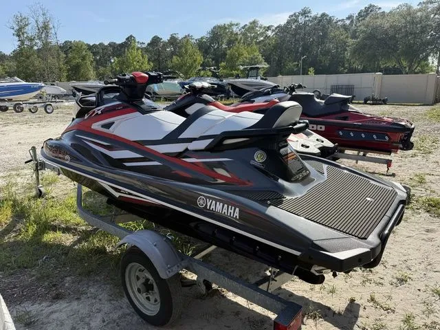 Slide: The Image of Yamaha VX Cruiser HO 2019 - 4