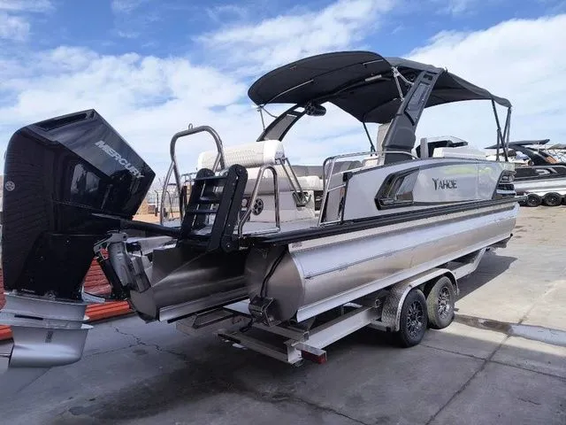 Slide: The Image of Tahoe Grand Tahoe LTD Cruise Rear Bench 25 FT 2026 - 5