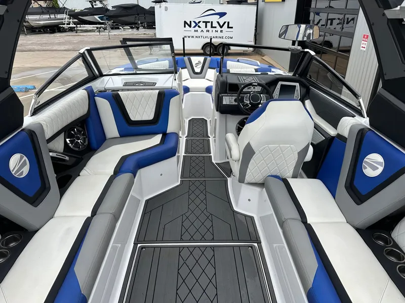 Slide: The Image of Tigé ZX5 2018 - 23