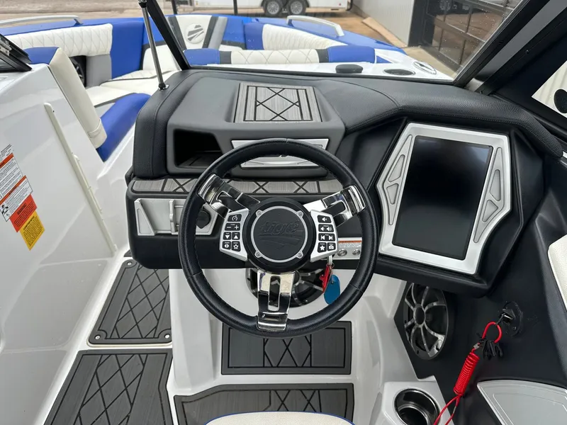 Slide: The Image of Tigé ZX5 2018 - 27