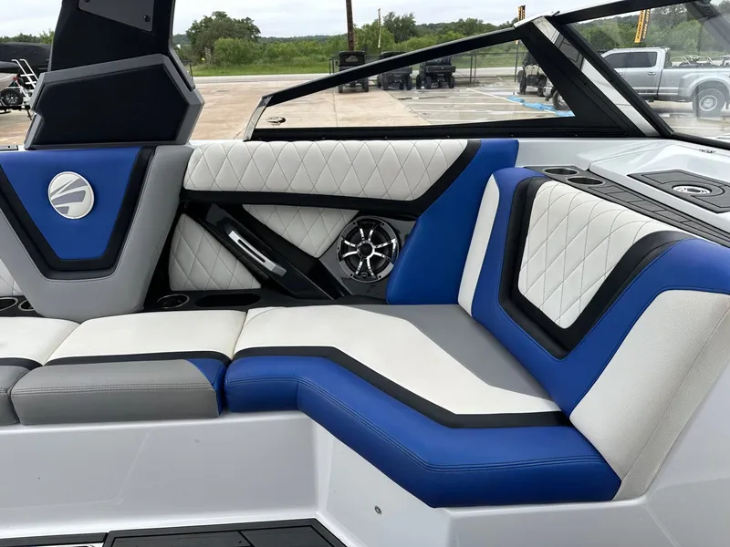 Slide: The Image of Tigé ZX5 2018 - 30