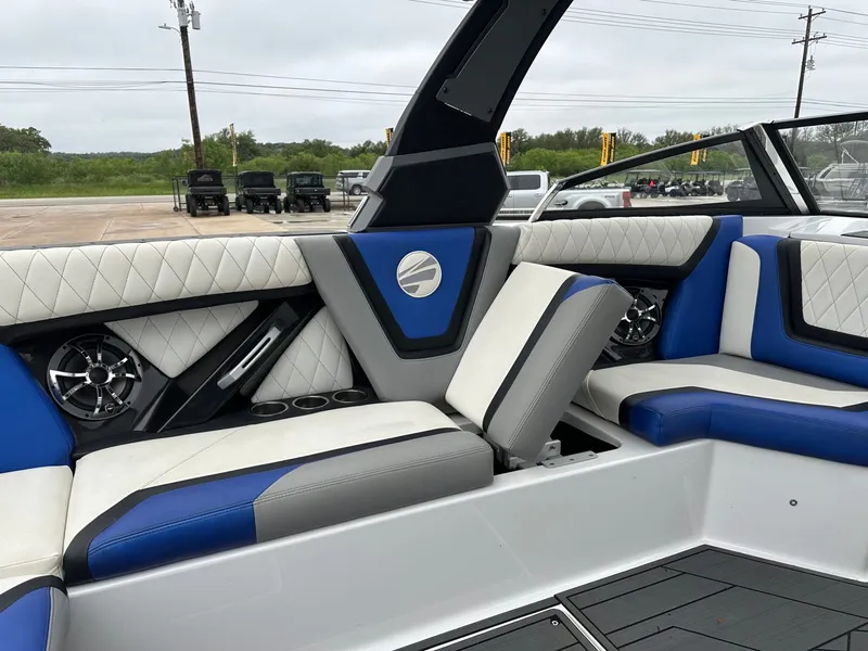 Slide: The Image of Tigé ZX5 2018 - 32