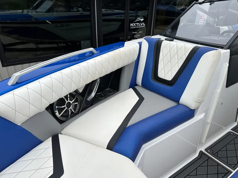 Slide: The Image of Tigé ZX5 2018 - 37