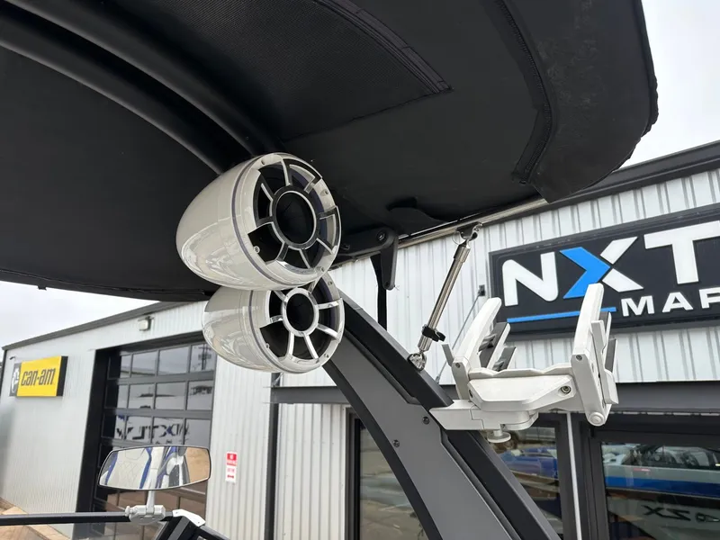 Slide: The Image of Tigé ZX5 2018 - 40