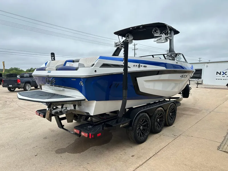 Slide: The Image of Tigé ZX5 2018 - 5