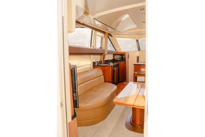 Slide: The Image of Meridian 341 Sedan 2008 - 12