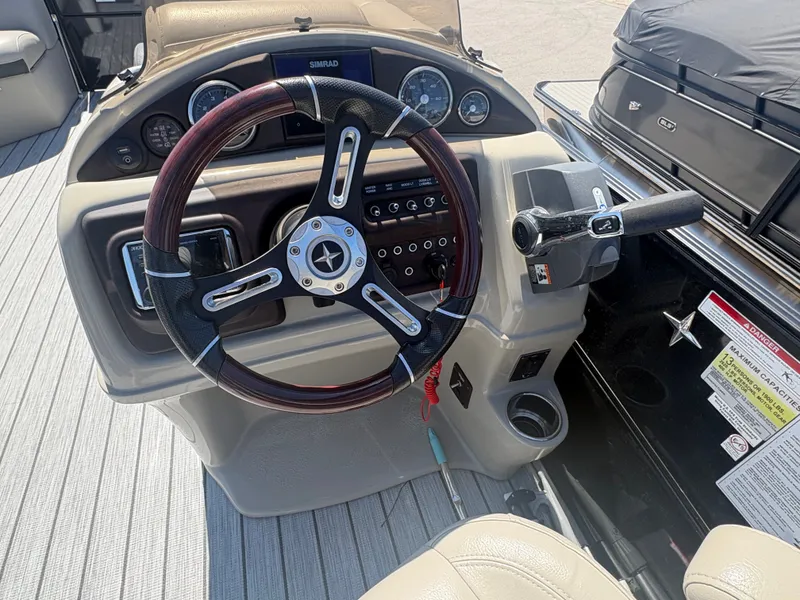 Slide: The Image of Berkshire 25RFX DC STS ARCH 3.0 PKG 2018 - 14