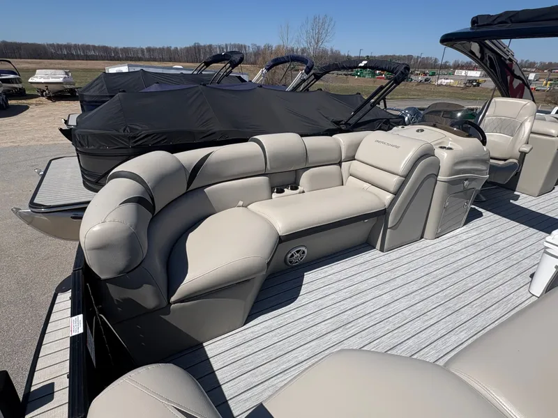 Slide: The Image of Berkshire 25RFX DC STS ARCH 3.0 PKG 2018 - 8