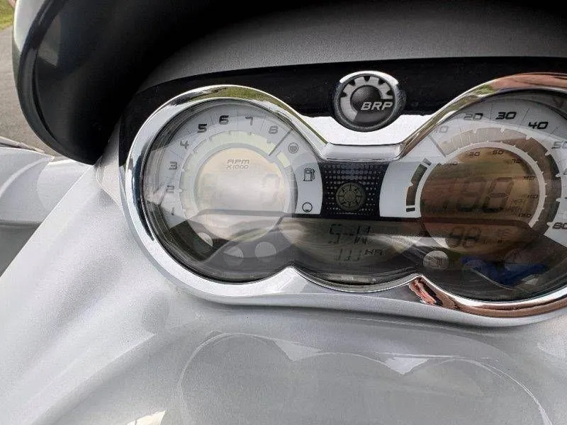 Slide: The Image of Sea-Doo RXT 2009 - 12