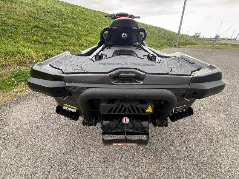 Slide: The Image of Sea-Doo RXT-X 300 2023 - 19