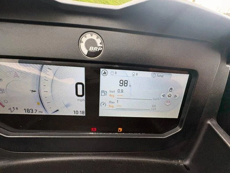 Slide: The Image of Sea-Doo RXT-X 300 2023 - 7