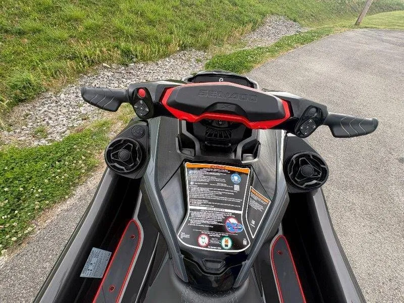 Slide: The Image of Sea-Doo RXT-X 300 2023 - 9