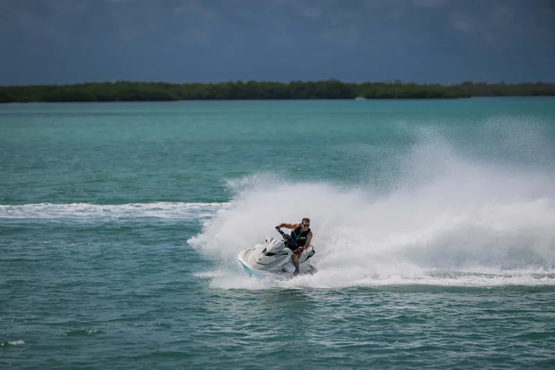 Slide: The Image of Yamaha WaveRunner VX Cruiser HO 2025 - 17