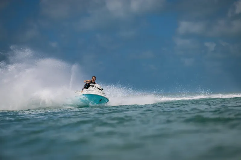 Slide: The Image of Yamaha WaveRunner VX Cruiser HO 2025 - 8