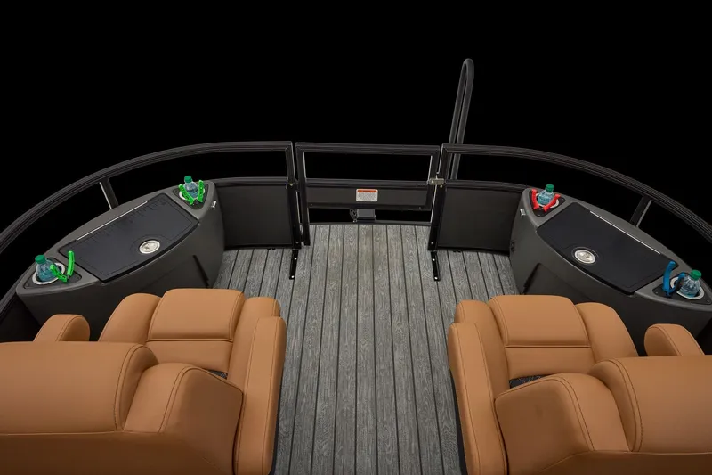 Slide: The Image of Ranger 220F 2026 - 21