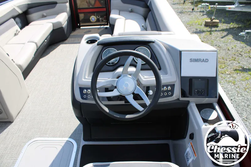 Slide: The Image of Interior of 2025 Barletta CABRIO C24U with steering console. - 10