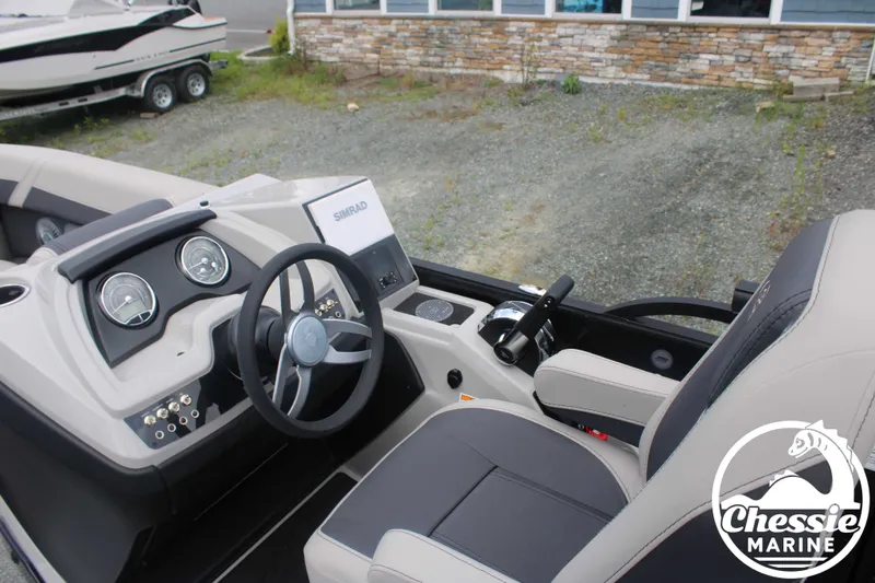 Slide: The Image of Interior of 2025 Barletta Cabrio C20UC with steering console. - 14