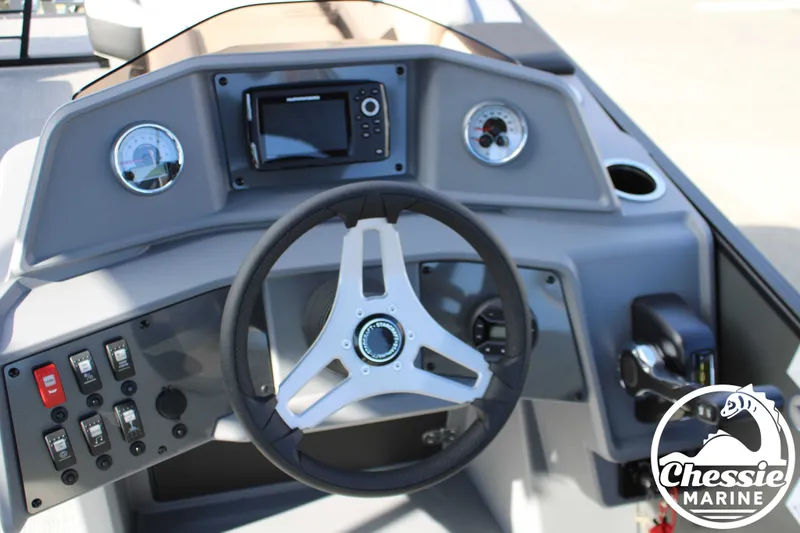 Slide: The Image of Dashboard of Starcraft VX 22 R DH boat, model year 2026. - 14