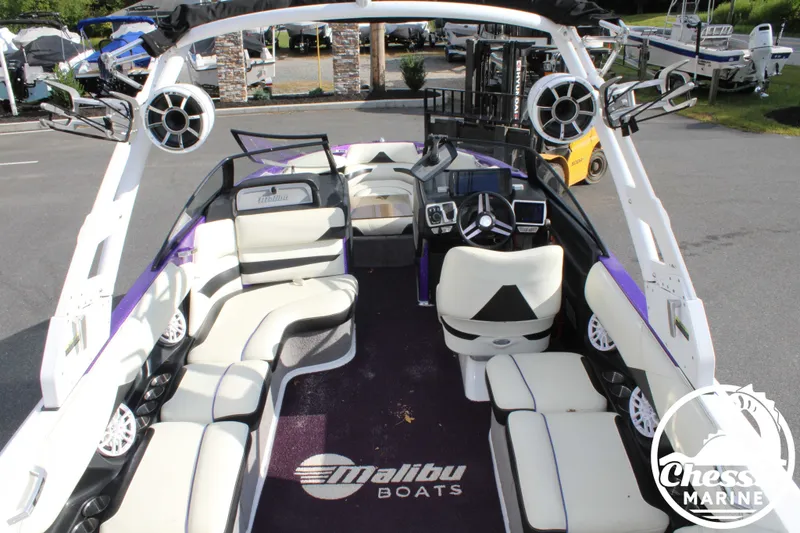 Slide: The Image of Malibu Wakesetter 23 LSV 2015 - 9