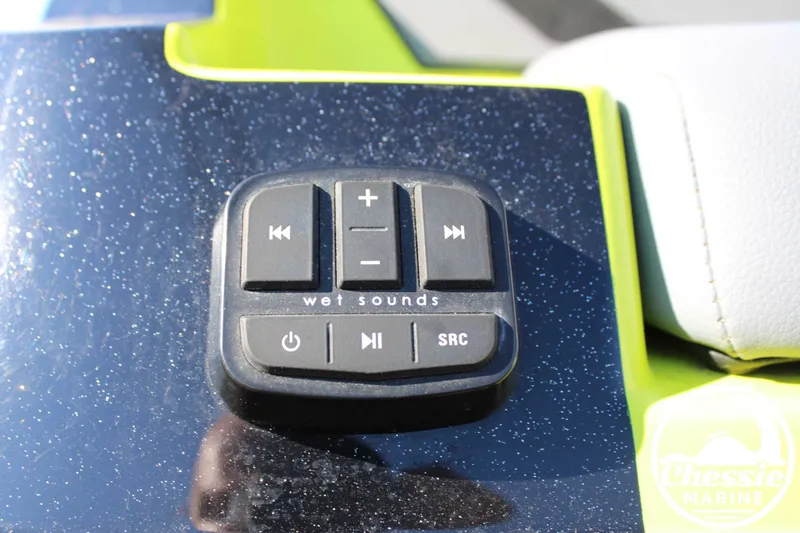 Slide: The Image of Malibu Wakesetter 22 LSV 2023 - 11