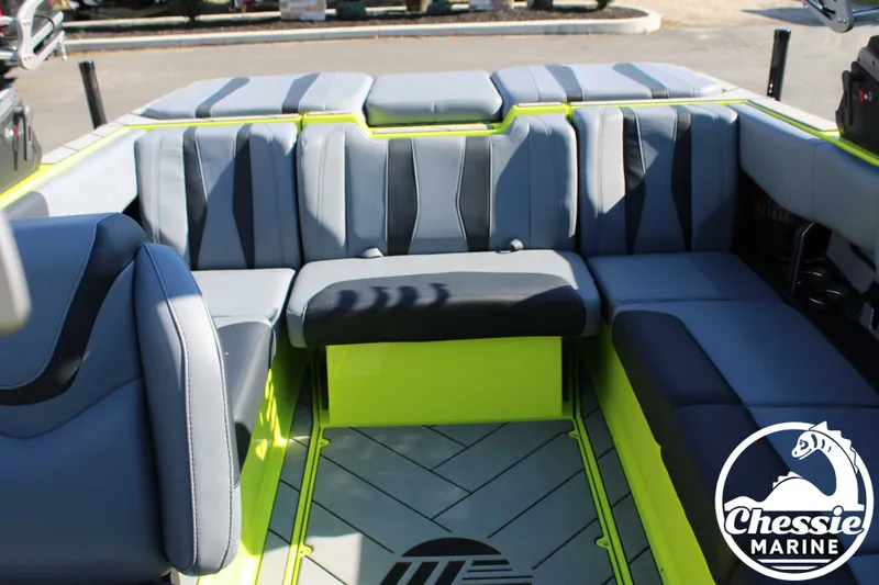 Slide: The Image of Malibu Wakesetter 22 LSV 2023 - 18