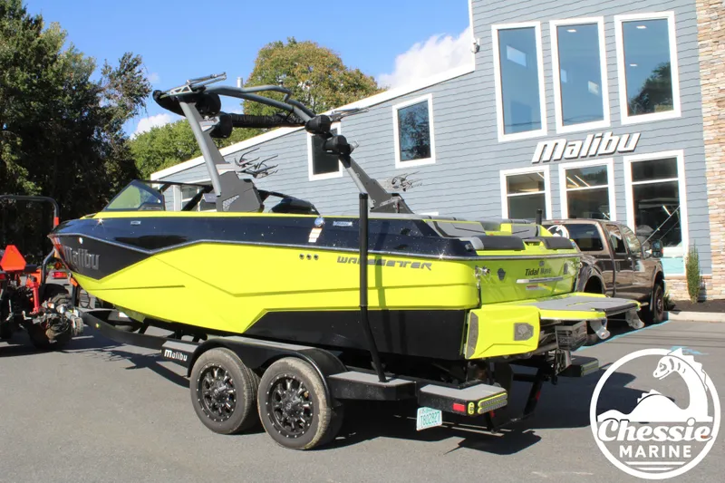 Slide: The Image of Malibu Wakesetter 22 LSV 2023 - 3