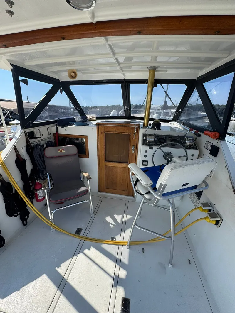 Slide: The Image of Interior view of 1968 Hatteras 31 Flybridge boat. - 7