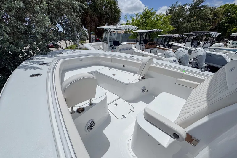 Slide: The Image of Sea Hunt Gamefish 30 Forward Seating 2026 - 5