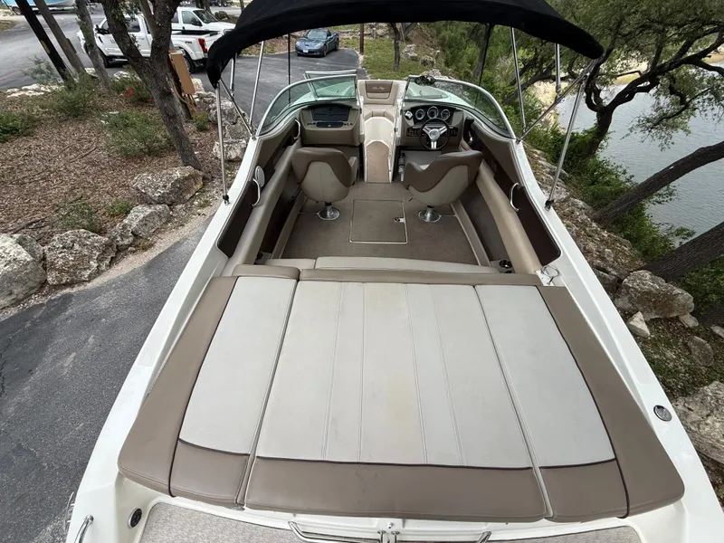 Slide: The Image of Sea Ray SLX 230 2011 - 12