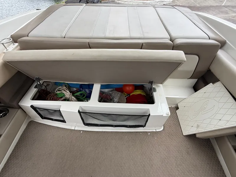 Slide: The Image of Sea Ray SLX 230 2011 - 20