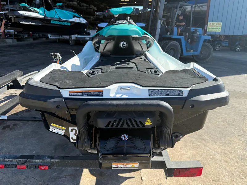Slide: The Image of Sea-Doo GTX PRO 130 2022 - 10
