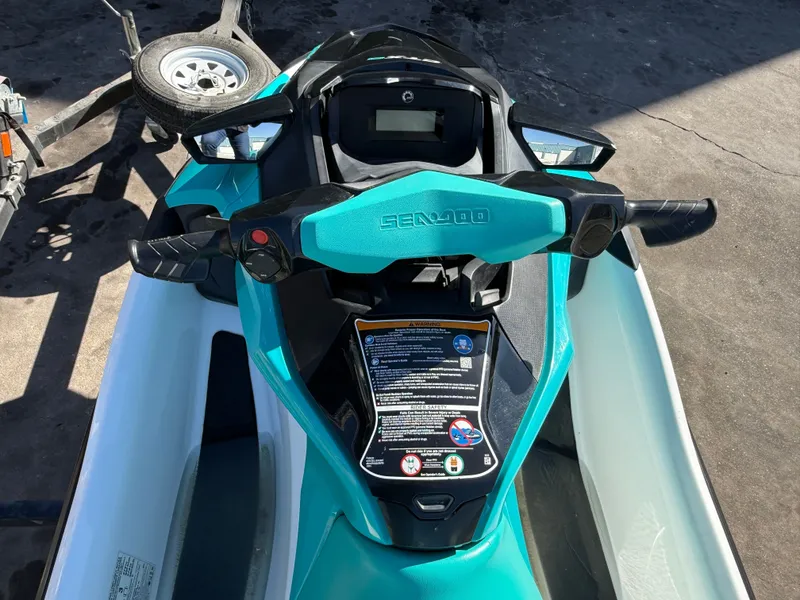 Slide: The Image of Sea-Doo GTX PRO 130 2022 - 12