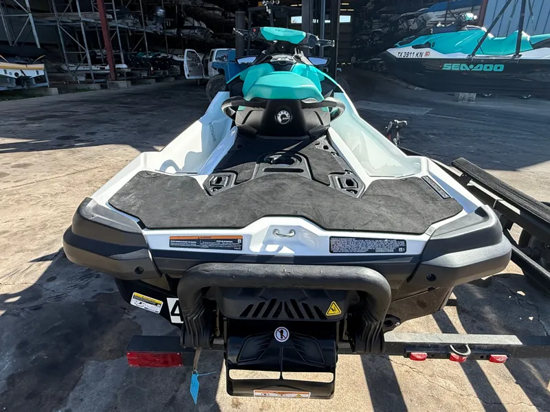 Slide: The Image of Sea-Doo GTX PRO 130 2022 - 5