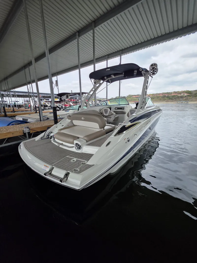Slide: The Image of Crownline Boats Eclipse E255 2022 - 24