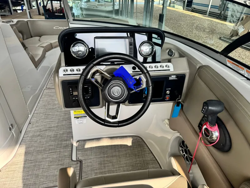 Slide: The Image of Crownline Boats Eclipse E255 2022 - 36