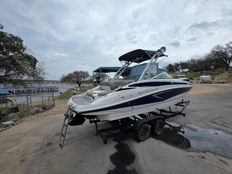 Slide: The Image of Crownline Boats Eclipse E255 2022 - 4