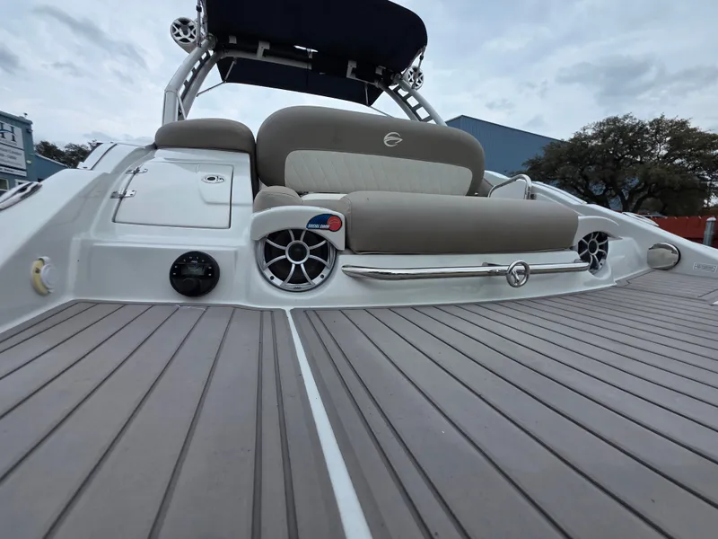 Slide: The Image of Crownline Boats Eclipse E255 2022 - 8