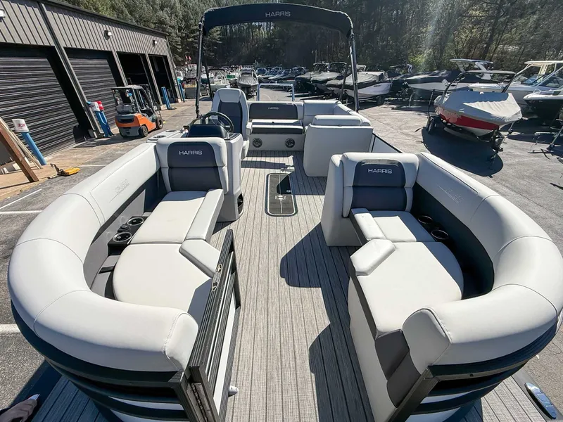 Slide: The Image of Harris Cruiser 210 SL 2025 - 15