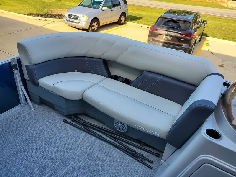 Slide: The Image of Sylvan Mirage 8522 LZ 2023 - 16